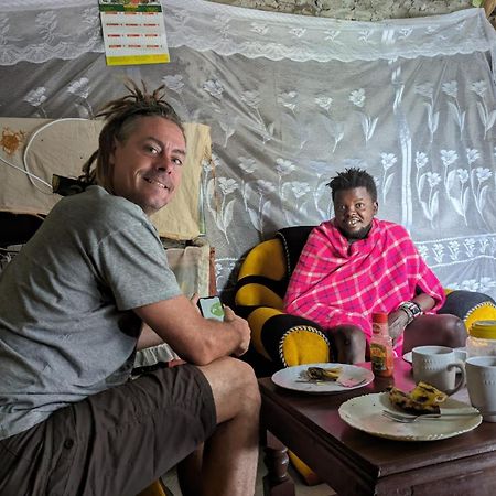 Maasai Homestay Camping Sekenani Eksteriør billede